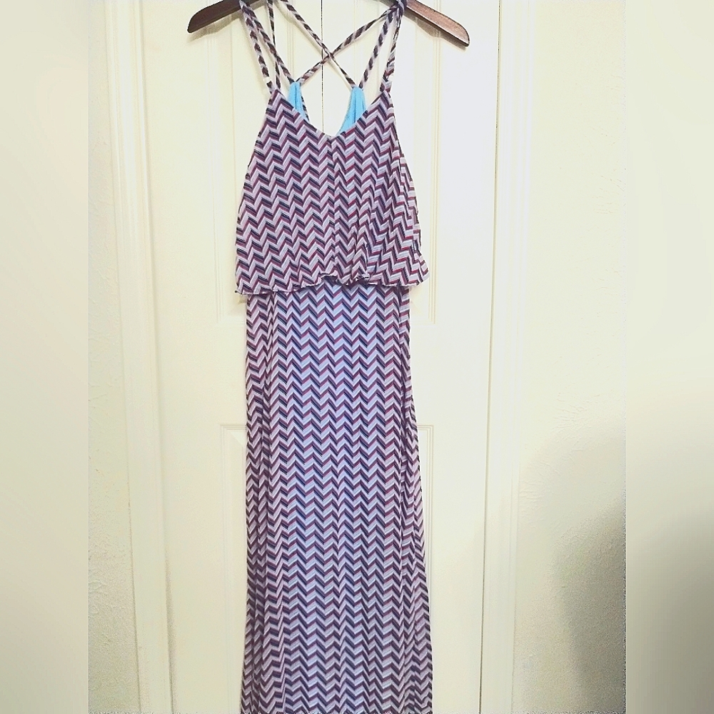 Beautiful  Chevron Maxi Dress - Picture 10 of 12